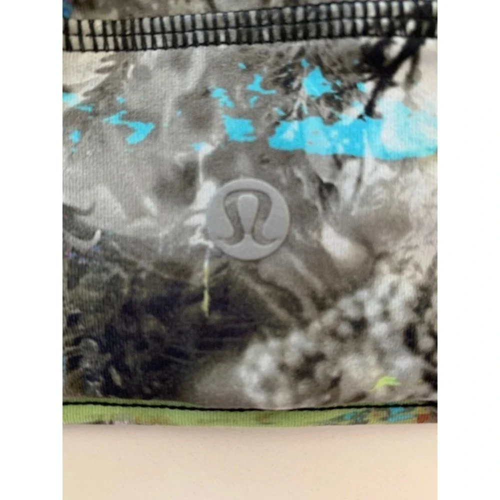 Lululemon‎ Energy Bra Size 6 Abstract Paint Splatter Multi Color Strappy Back